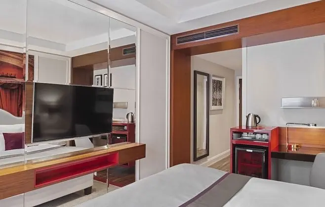 Deluxe Tek Büyük veya İki Ayrı Yataklı Oda