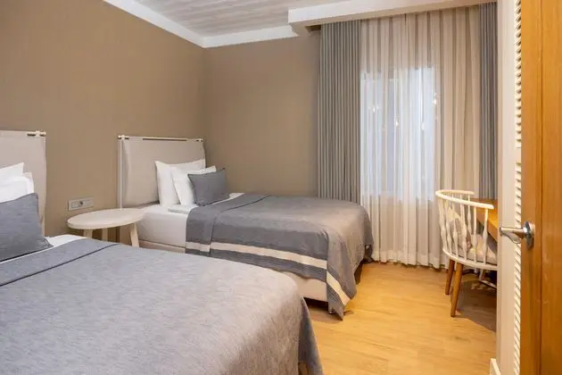 https://images.etstur.com/imgproxy/resize/2560x1440/files/images/hotelImages/etsrooms/314/Titanic_Luxury_Collection_Bodrum_20250814093132_0.jpg