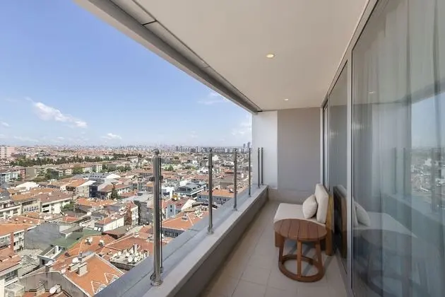 Junior Suite Oda Deniz Manzarali