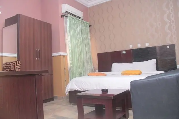 Deluxe Üç Kişilik Oda