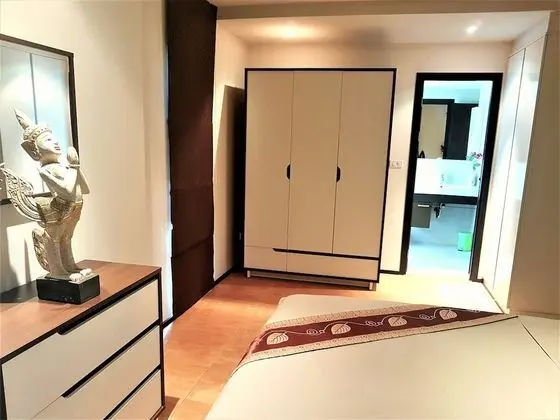 One Bedroom Apartment