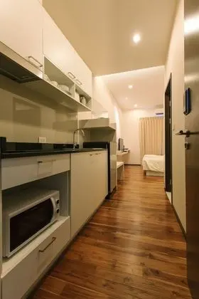 Studio with Pool Access