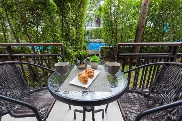Suite with Pool Access