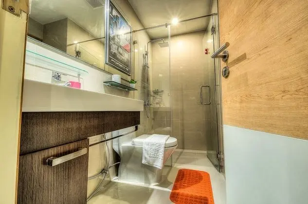 Modern 1 Bedroom Apartment