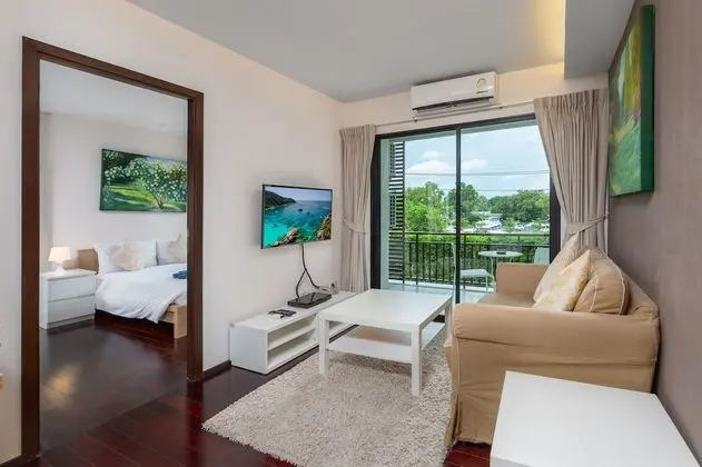 1 Bedroom Apartment