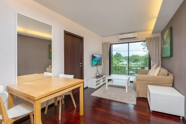 1 Bedroom Apartment