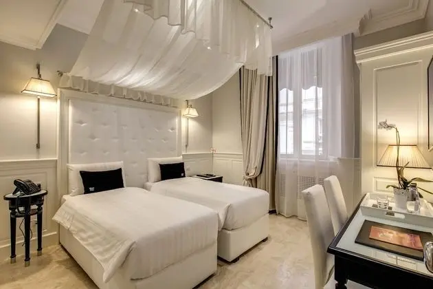 Standard Tek Büyük veya İki Ayrı Yataklı Oda