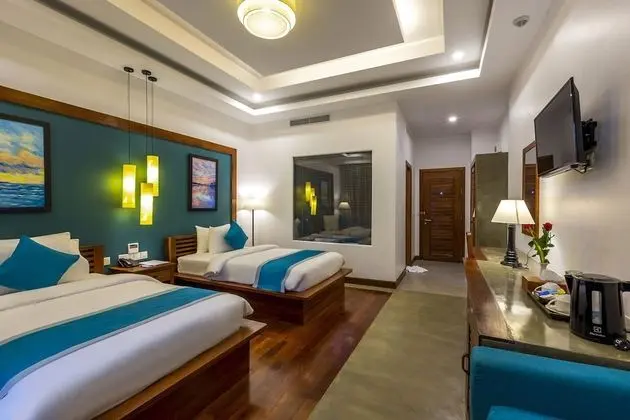 Stüdyo Süit, 2 Tek Kişilik Yatak, Balkon, Havuz Manzaralı (Landmark)