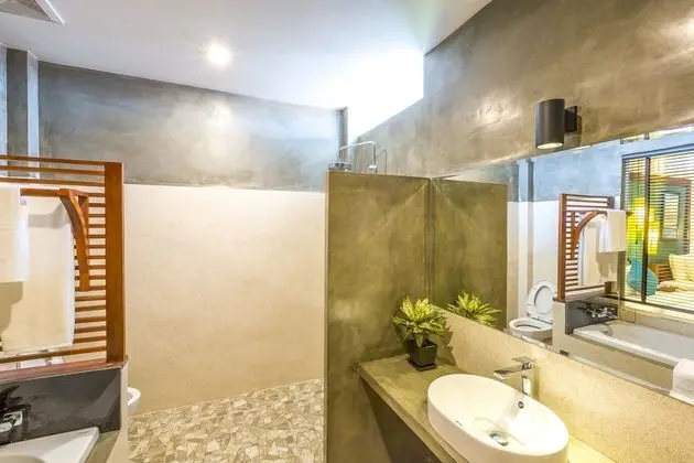 Stüdyo Süit, 2 Tek Kişilik Yatak, Balkon, Havuz Manzaralı (Landmark)