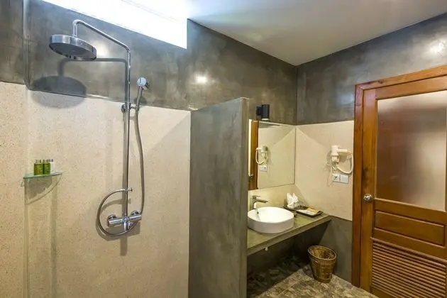 Stüdyo Süit, Balkon, Havuz Manzaralı (Cabana)