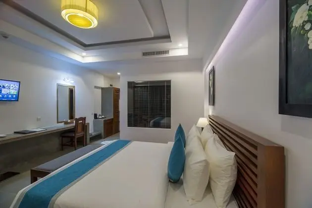 Stüdyo Süit, Balkon, Havuz Manzaralı (Landmark)