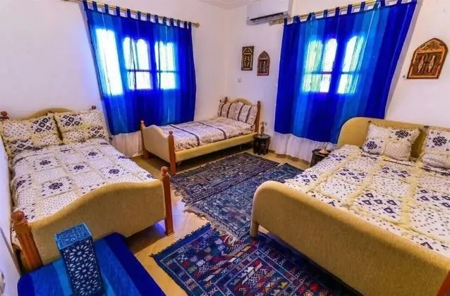 Üç Kişilik Oda