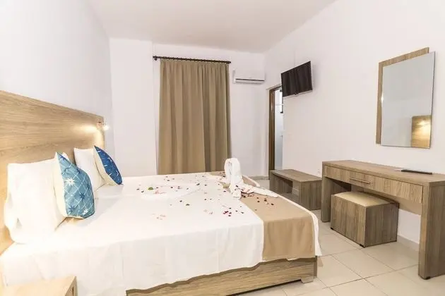 Standard Tek Büyük veya İki Ayrı Yataklı Oda (No Balcony)
