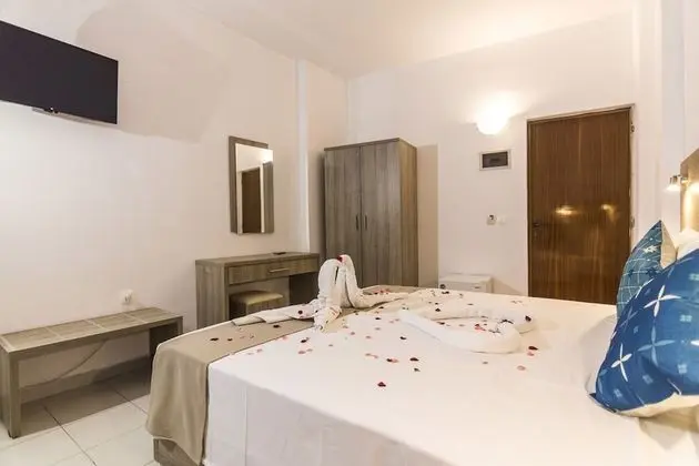 Standard Tek Büyük veya İki Ayrı Yataklı Oda (No Balcony)