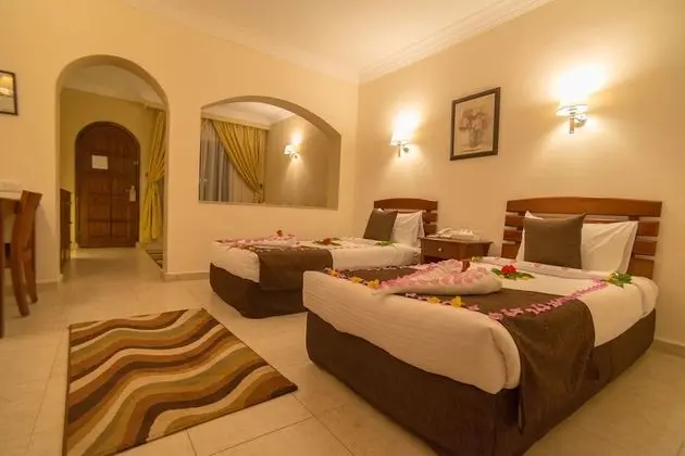 Standard Twin Room , Garden View