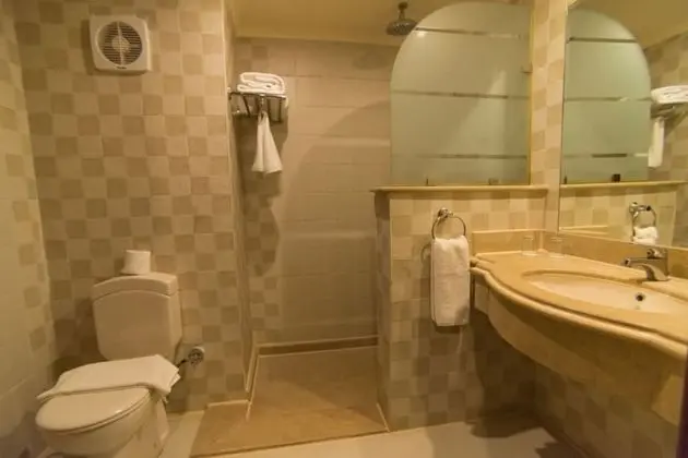 Superior Room, 1 Bedroom, Pool View