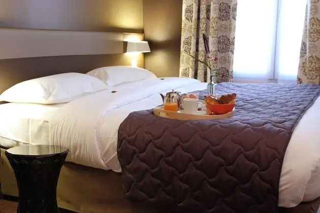 Tek Büyük Yataklı Oda