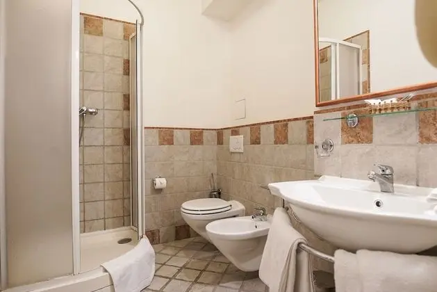 Standard Üç Kişilik Oda