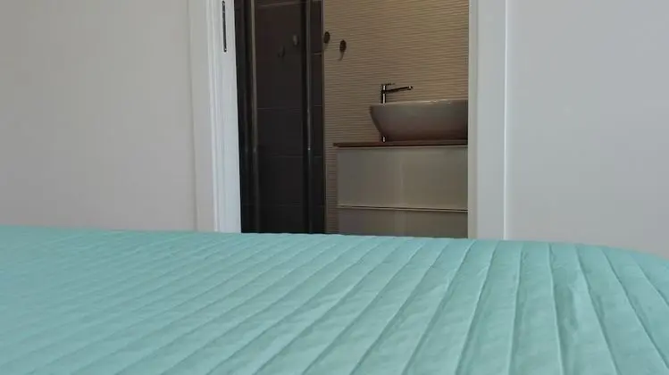 Exclusive Tek Büyük Yataklı Oda