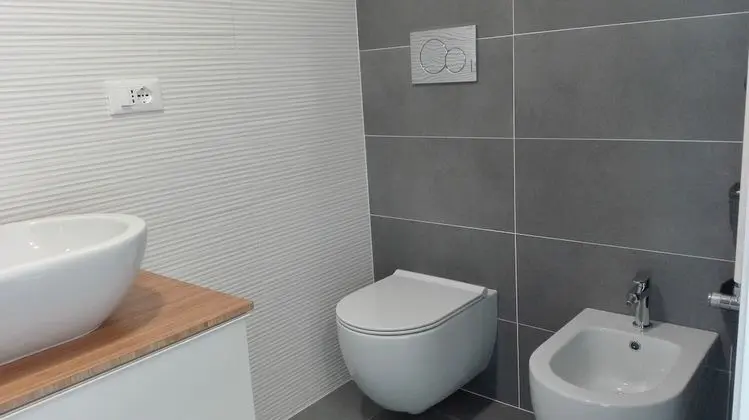 Exclusive Tek Büyük Yataklı Oda