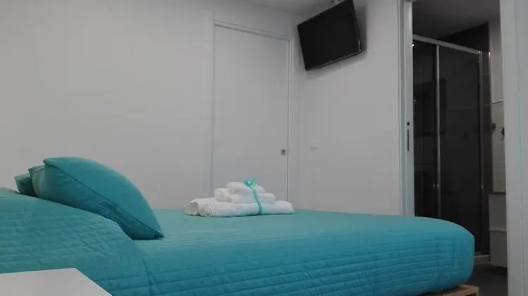 Exclusive Tek Büyük Yataklı Oda