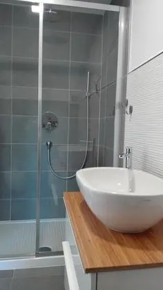 Exclusive Tek Büyük Yataklı Oda