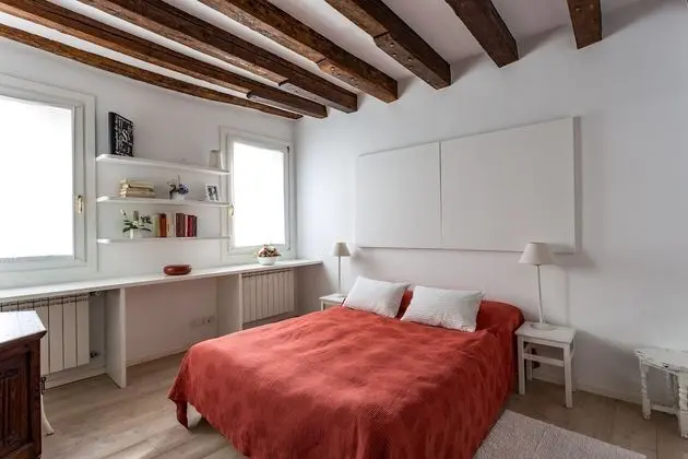 Apart Daire, Ek Bina (Vecellio)