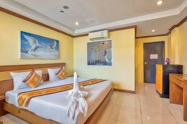 Tek Büyük Yataklı Oda, Balkon