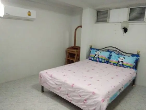 Standard Room With Air-Conditioner