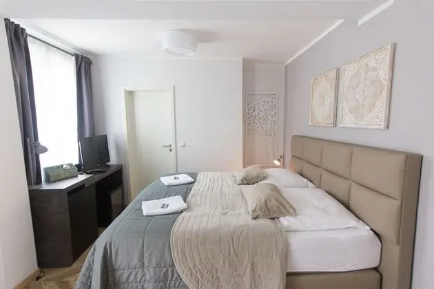 Standard Oda, 1 En Büyük (King) Boy Yatak, Sigara İçilmez, Şehir Manzaralı
