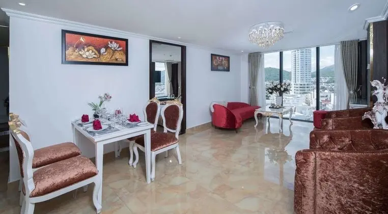 Çatı Katı Süiti (Penthouse) (Family)