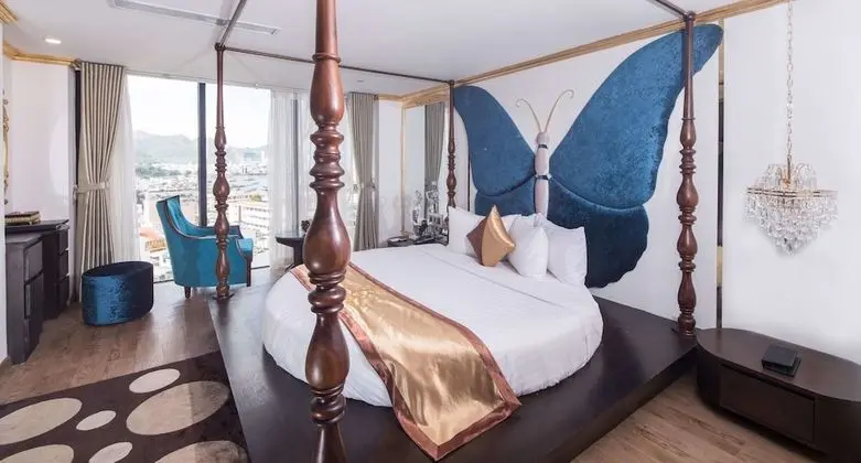 Çatı Katı Süiti (Penthouse) (Family)