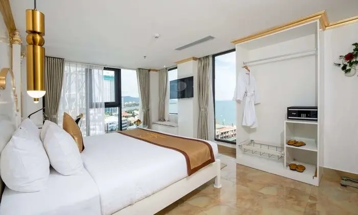 Çatı Katı Süiti (Penthouse) (Family)