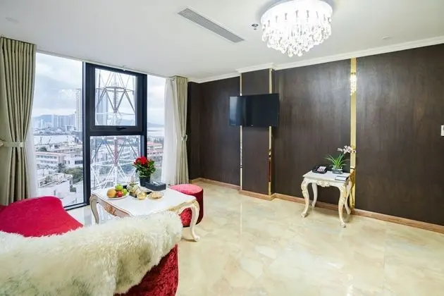 Çatı Katı Süiti (Penthouse) (Family)