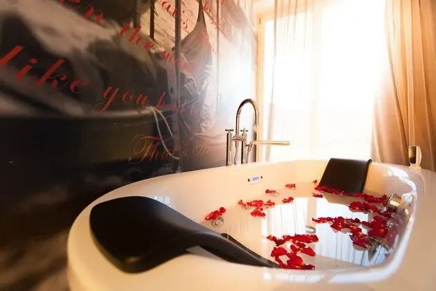 Romantic Oda, 1 Çift Kişilik Yatak