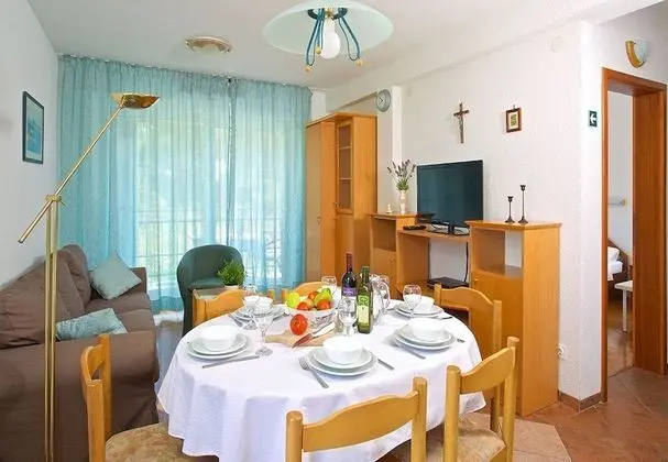 Apart Daire (Tobo - parking and barbecue - A5 KAL5)