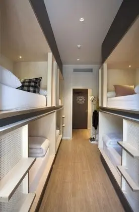 Ortak Ranzalı Oda, Karma Ranzalı Oda, Ortak Banyo (One bed)