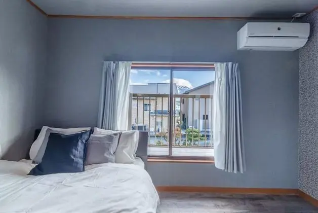 Traditional Ev (Private Vacation Home)