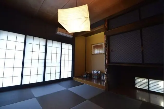 Traditional Ev (Private Vacation Home)