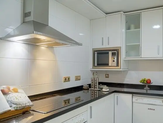 Apart Daire, 2 Yatak Odası, Balkon, Kısmi Deniz Manzarası