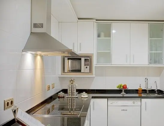 Apart Daire, 2 Yatak Odası, Balkon, Kısmi Deniz Manzarası
