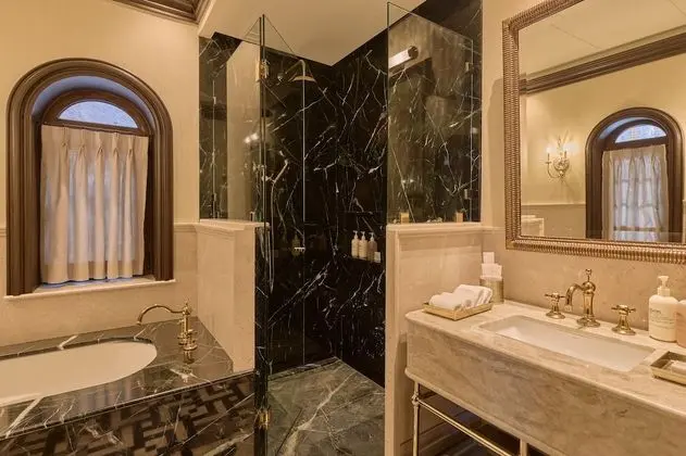 Luxury Oda, 1 En Büyük (King) Boy Yatak, Bahçeli