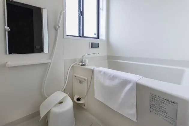 İki Ayrı Yataklı Oda, Sigara İçilmez, Nehir Manzaralı