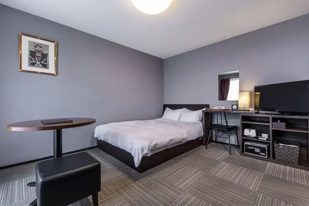 Tek Büyük Yataklı Oda, Sigara İçilmez, Nehir Manzaralı