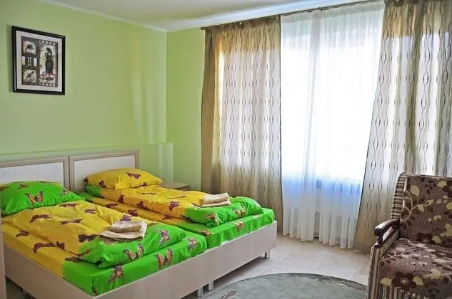 Standard Tek Büyük veya İki Ayrı Yataklı Oda