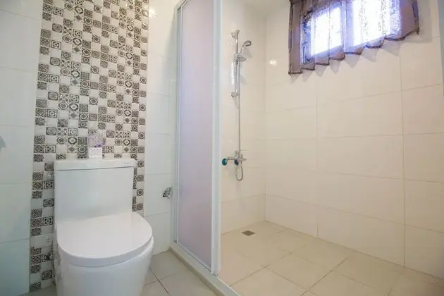 Exclusive Tek Büyük Yataklı Oda