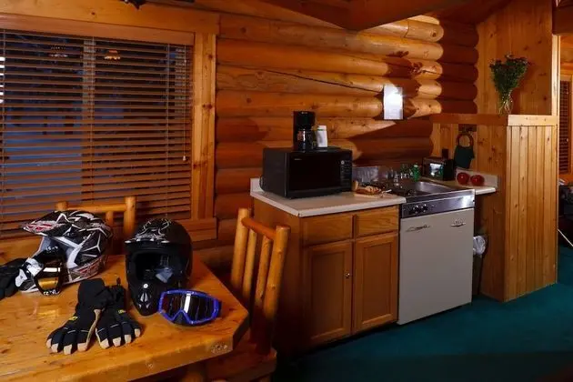 Standard Cabin (Pets allowed for Fee)