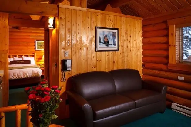 Standard Cabin (Pets allowed for Fee)