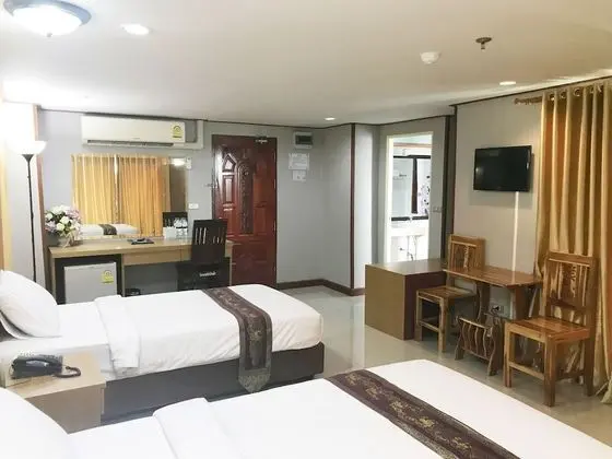 Junior Suite Twin Bed