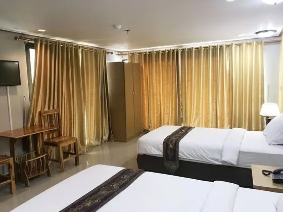 Junior Suite Twin Bed